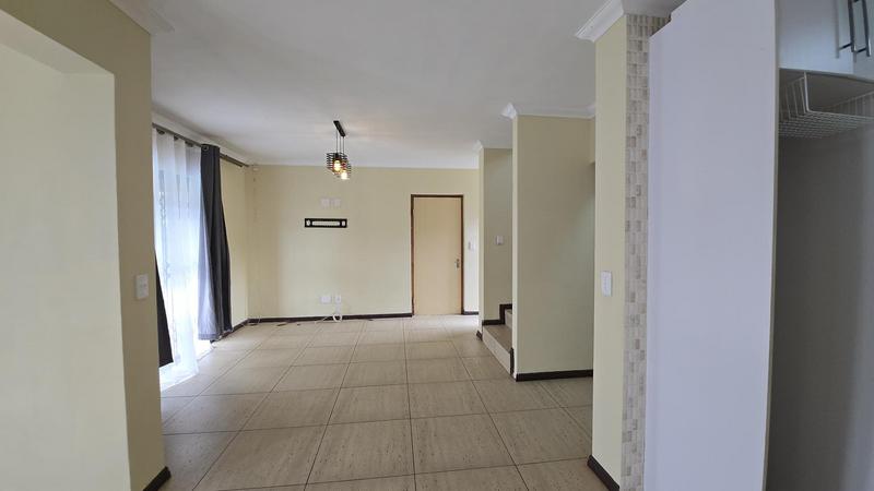 3 Bedroom Property for Sale in Gateway Manor North West